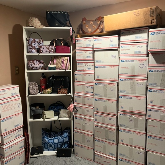 $3 SHOPWITHJULIEEE LIVE SHOW🫶🏻 - Picture 6 of 7